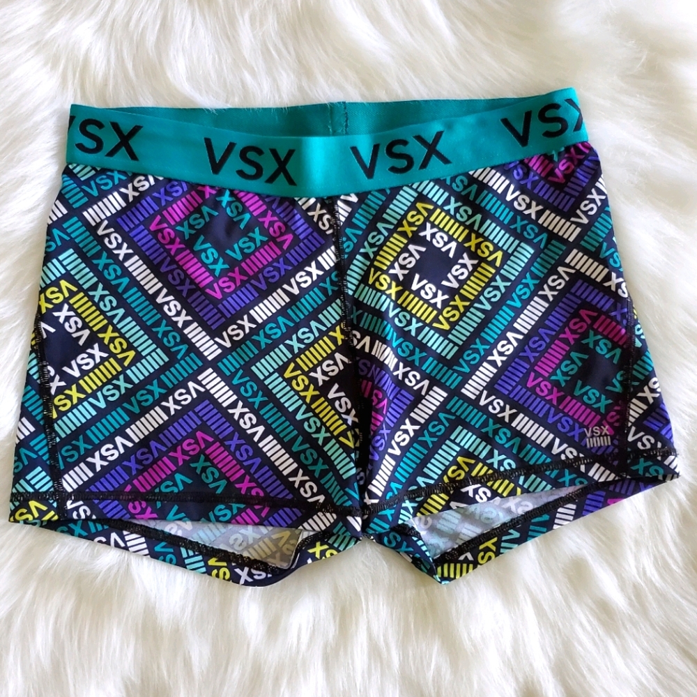 VS logo athletic short